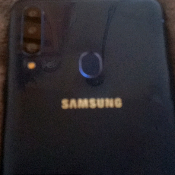 Cellphone - Picture 1 of 1